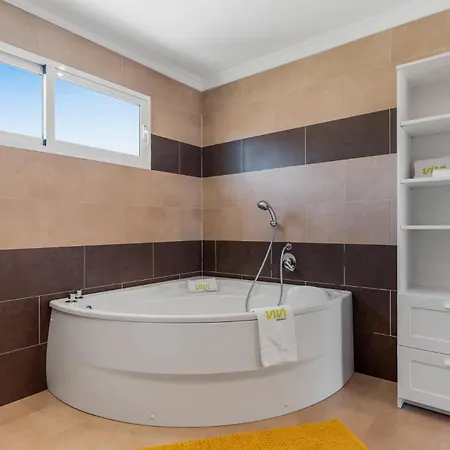 וילה De Haro - Garden, Terrace, Pool & Sea View *