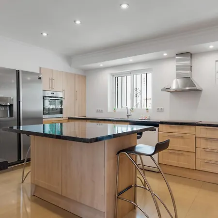 De Haro - Garden, Terrace, Pool & Sea View