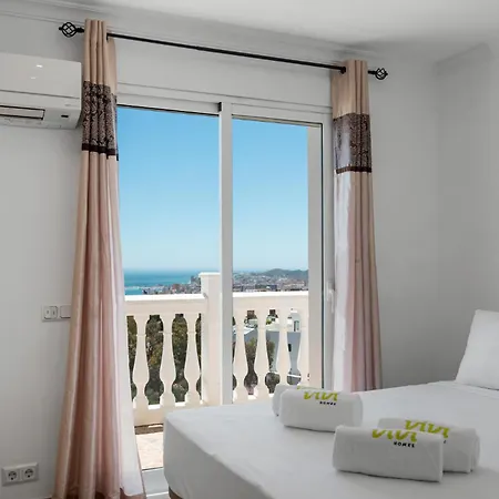 De Haro - Garden, Terrace, Pool & Sea View וילה *