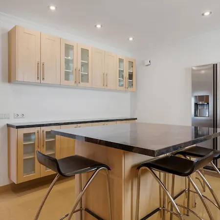 De Haro - Garden, Terrace, Pool & Sea View *