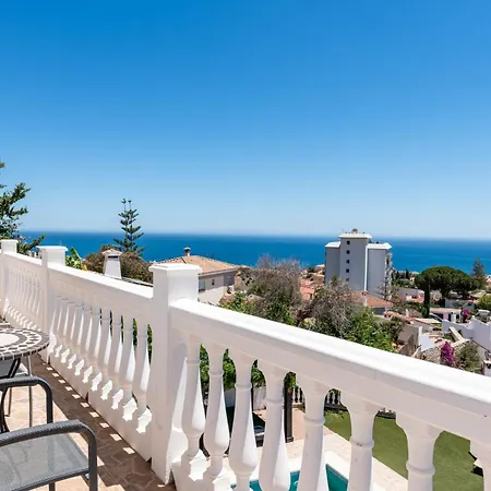 De Haro - Garden, Terrace, Pool & Sea View וילה