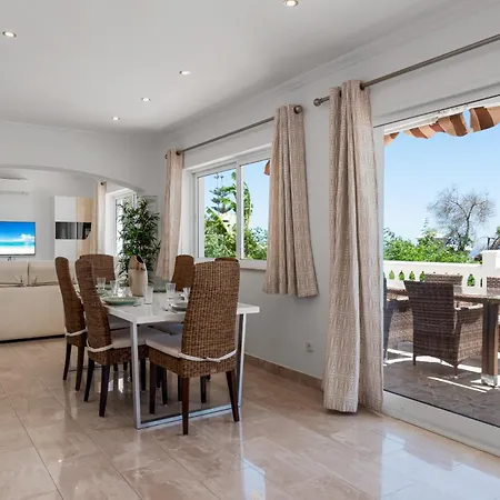 De Haro - Garden, Terrace, Pool & Sea View Villa Fuengirola