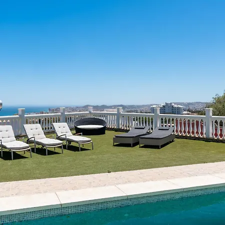 De Haro - Garden, Terrace, Pool & Sea View Fuengirola